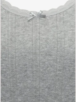 T-shirts à manches longues avec motif ajouré en dentelle