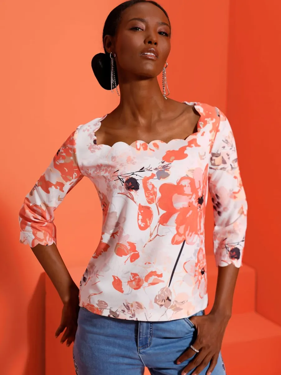T-shirts à manches 3/4 motifs fleuris fins détails ondulés