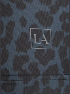 T-shirt technique à encolure ronde et larges bretelles léopard