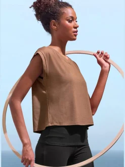 T-shirt technique à mancherons larges avec débardeur en dessous