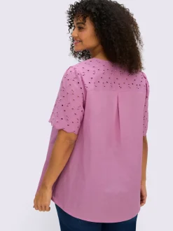 Tunique motif ajouré délicat