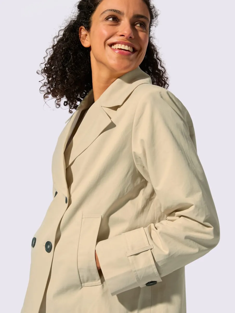 Veste courte à col à revers et manches longues avec poches raglan