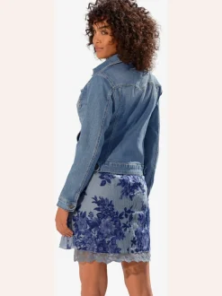 Veste en jean délavé légèrement cintrée manches longues retroussables