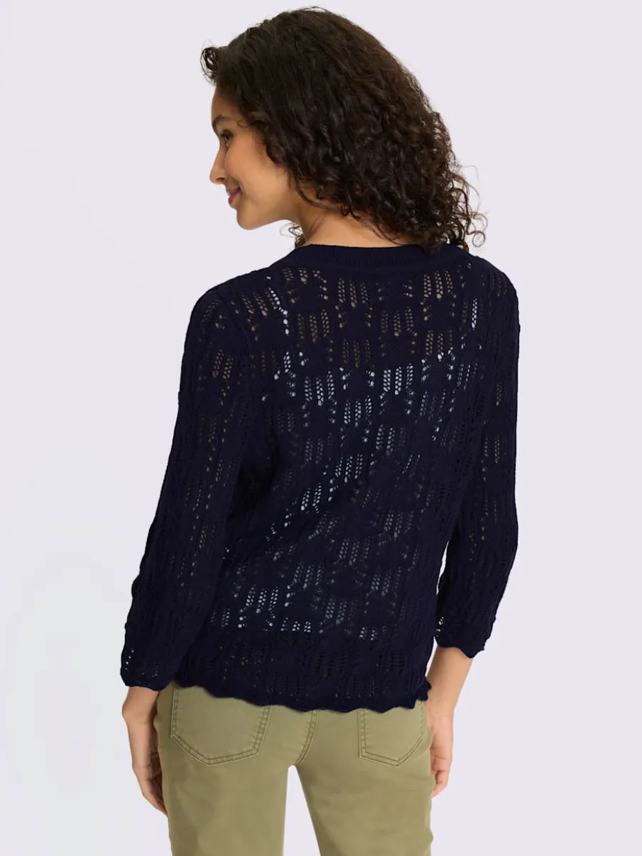 Veste en tricot ajouré avec col V et manches 3/4