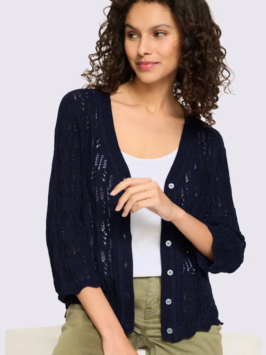 Veste en tricot ajouré avec col V et manches 3/4