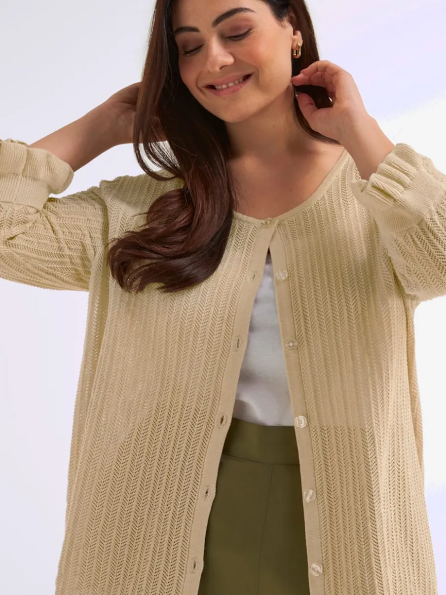 Veste en tricot ajouré motif ajouré léger