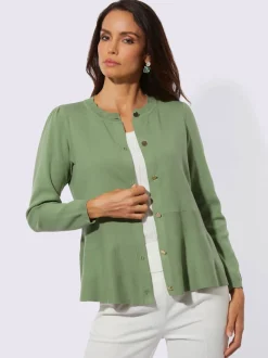 Veste en tricot avec encolure ronde et boutons visibles
