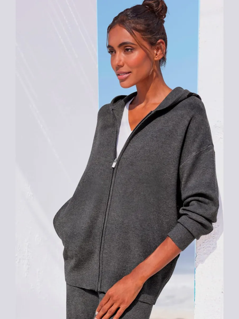 Veste en tricot doux à manches longues avec capuche