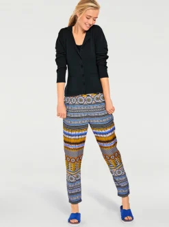 Veste en tricot fin avec poches plaquées et boutons