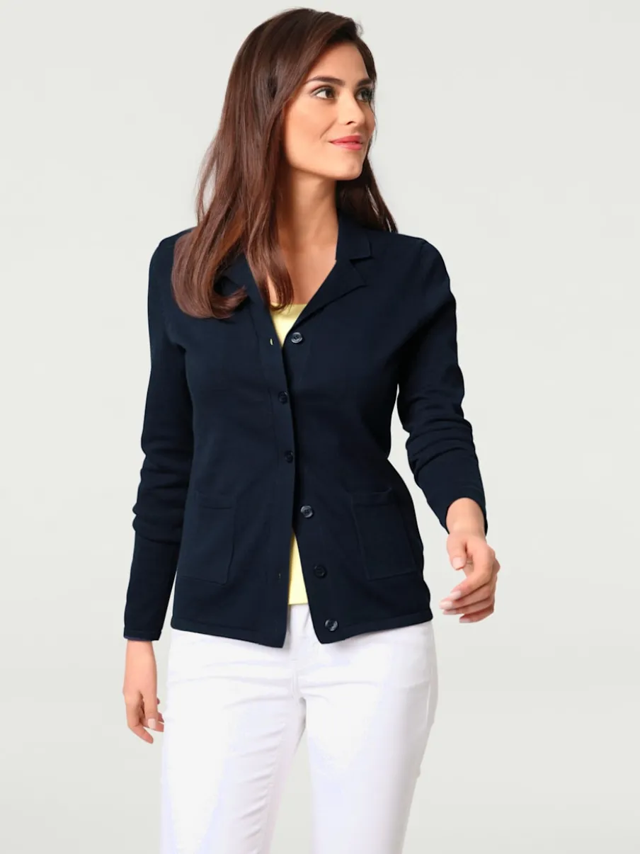 Veste en tricot fin avec poches plaquées et boutons