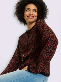 Veste en tricot jacquard joli motif léopard
