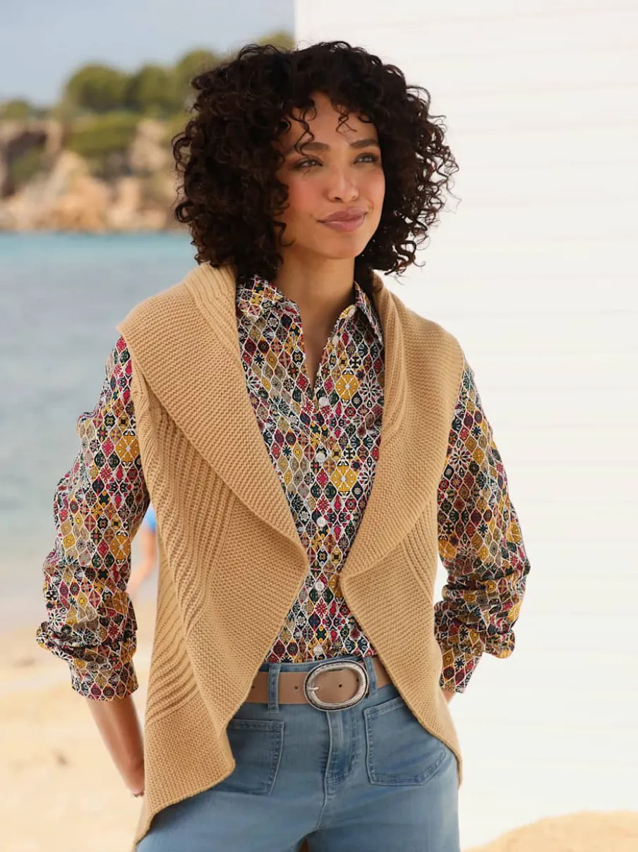 Veste en tricot motif ajouré intégral