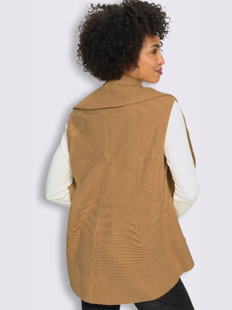 Veste en tricot motif ajouré intégral