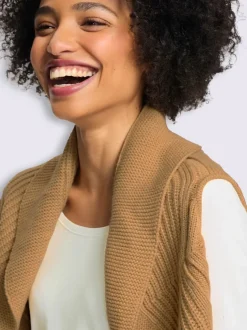 Veste en tricot motif ajouré intégral