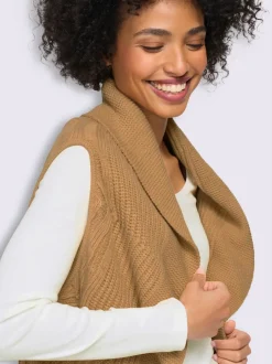 Veste en tricot motif ajouré intégral