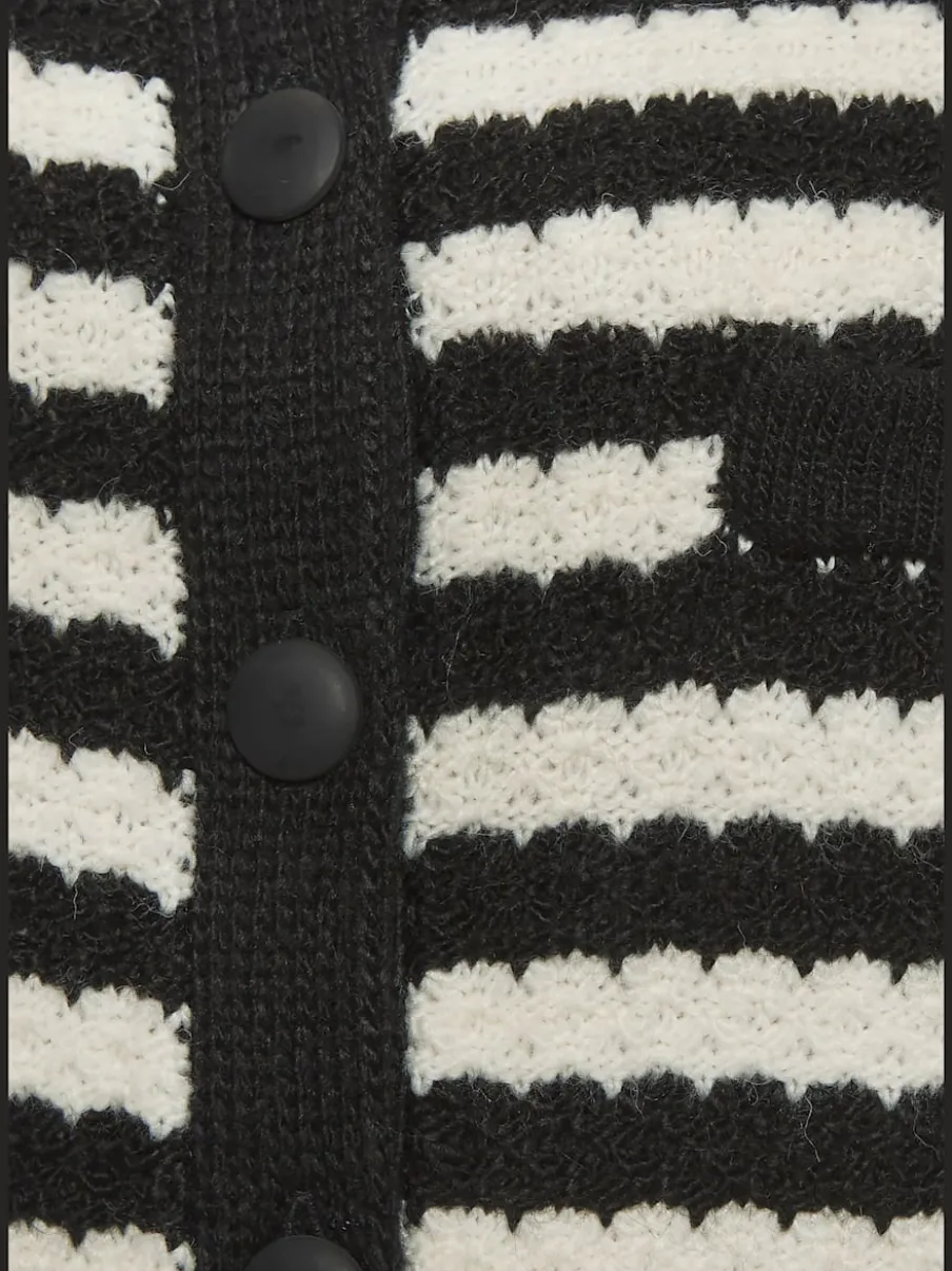 Veste en tricot à rayures avec manches longues et poches décoratives