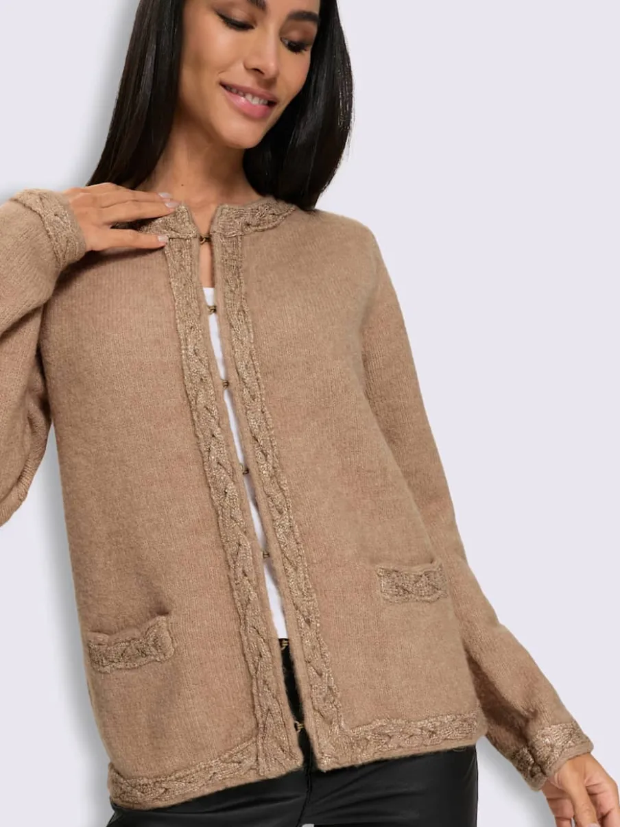 Veste en tricot torsade tendance