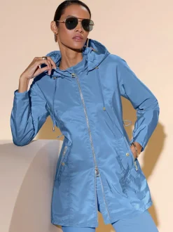 Veste légère avec capuche et poches zippées pratique