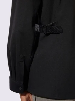 Veste légère à col chemise avec manches longues et poches poitrine
