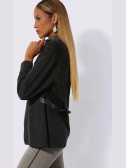 Veste légère à col chemise avec manches longues et poches poitrine