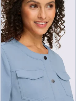 Veste légère à encolure ronde avec manches 3/4 et poches