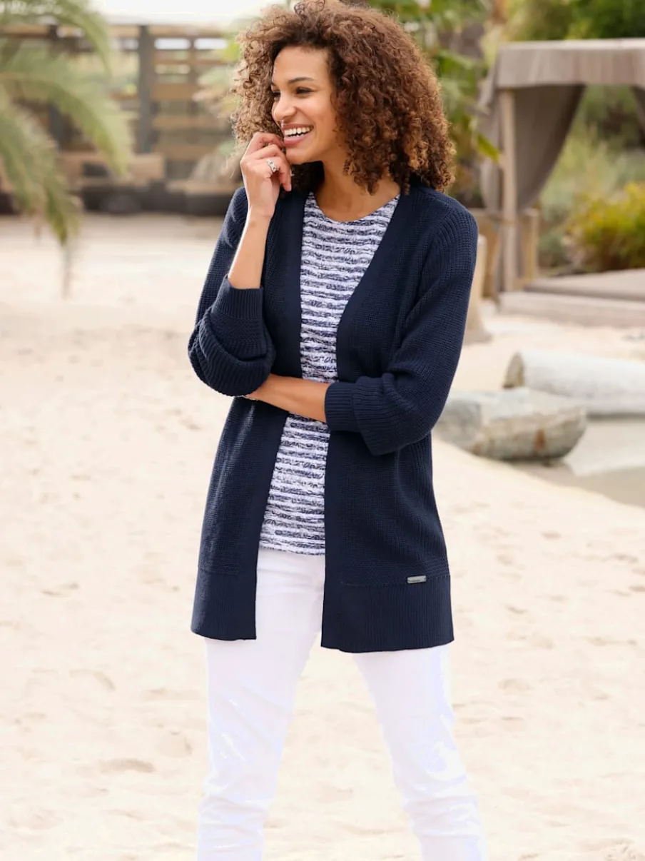 Veste longue en tricot avec encolure en V et manches longues