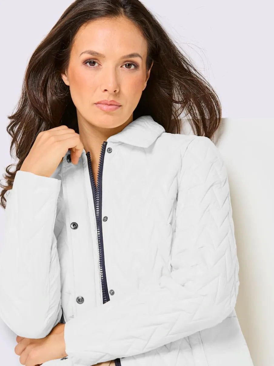 Veste matelassée légère avec collier structuré et boutons
