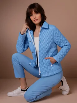 Veste matelassée légère avec collier structuré et boutons