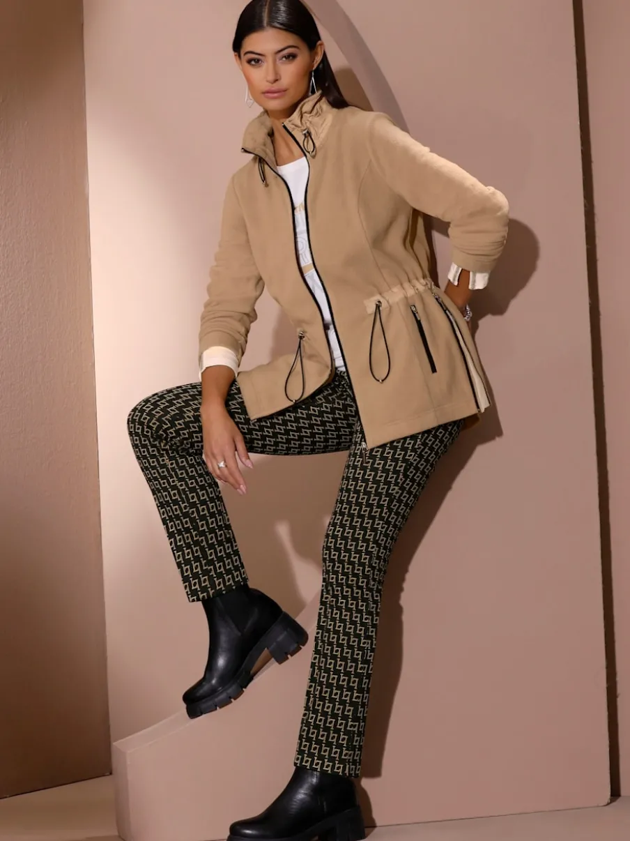 Veste polaire avec col montant et poches zippées