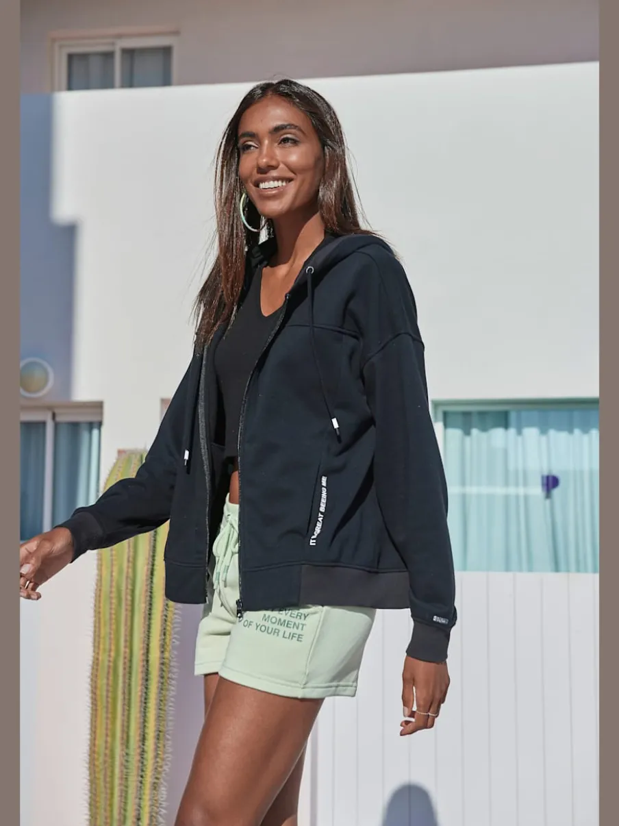 Veste sweat à capuche avec petit imprimé et emblème